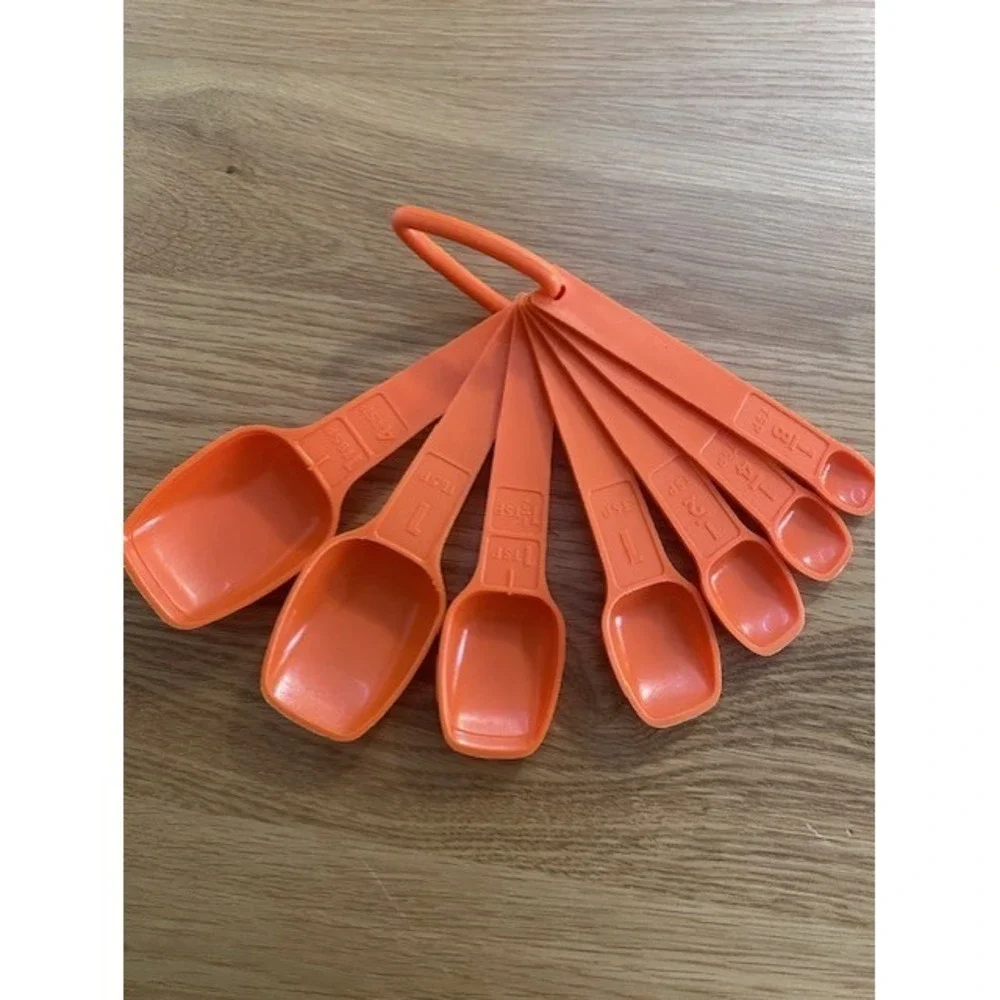 Tupperware Measuring Spoons Set 6pc Orange Good Vintage D-Shape Flat Bottom
